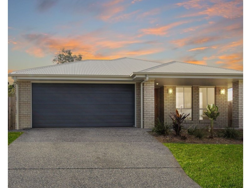 19 Wright Crescent, Flinders View QLD 4305