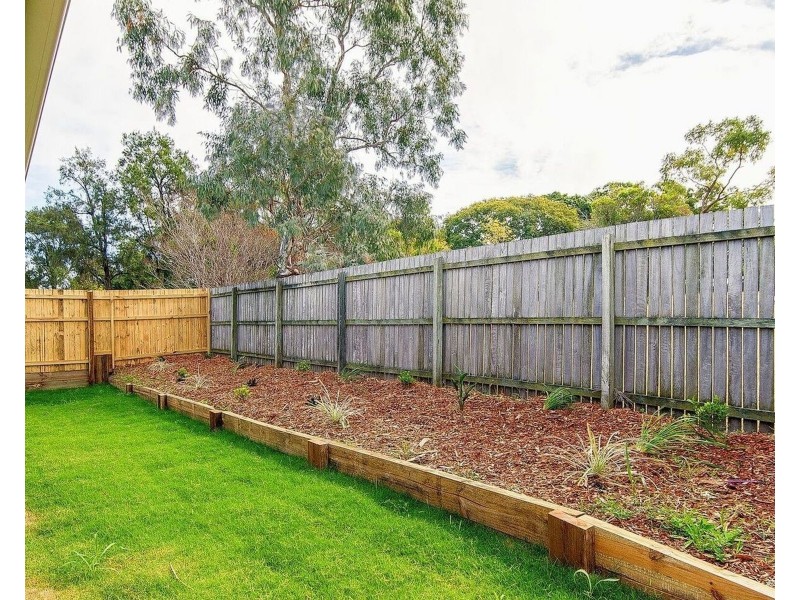 19 Wright Crescent, Flinders View QLD 4305