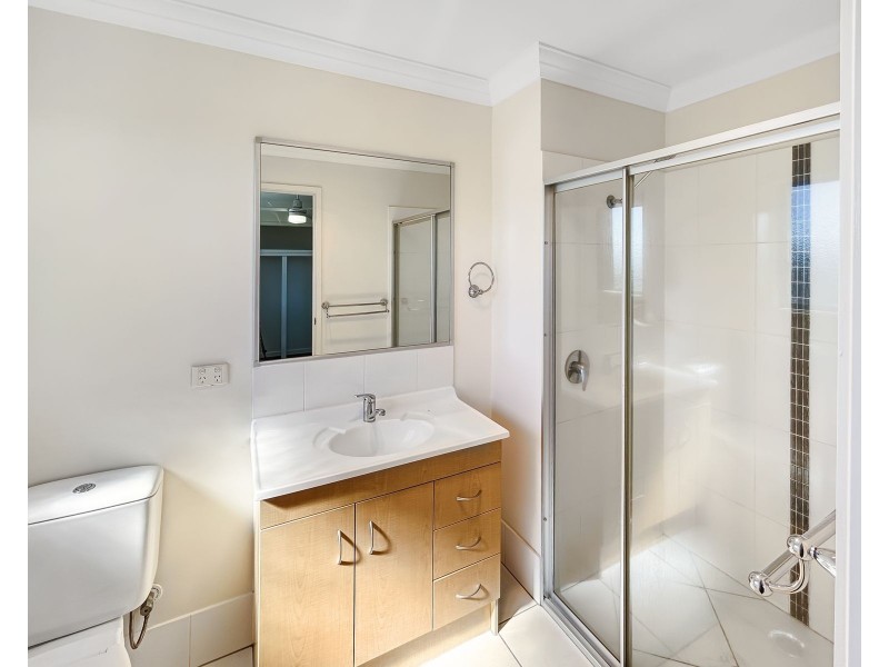 33/266 Henty Drive, Redbank Plains QLD 4301