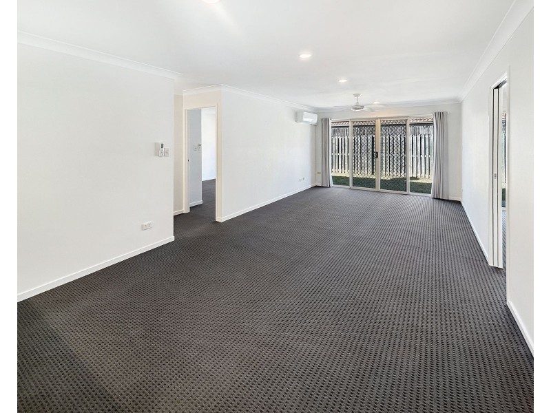 38/8 Rosegum Place, Redbank Plains QLD 4301