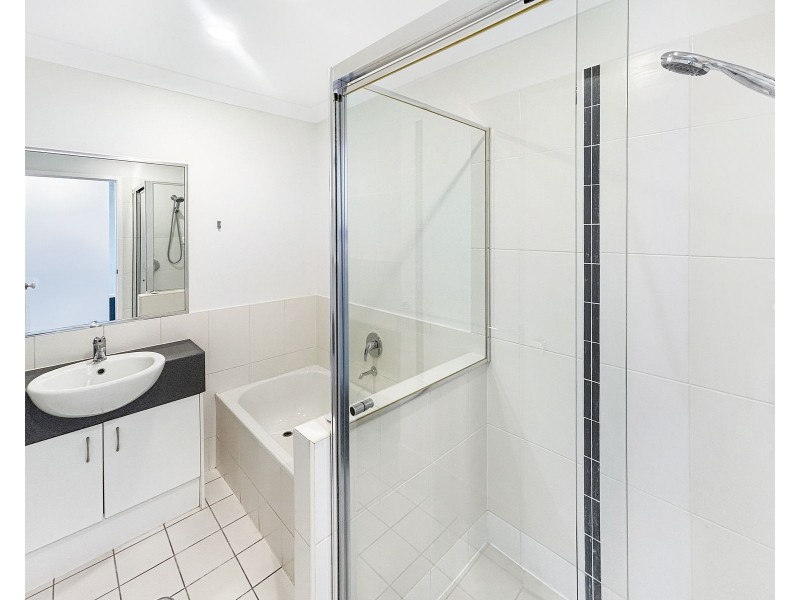 38/8 Rosegum Place, Redbank Plains QLD 4301