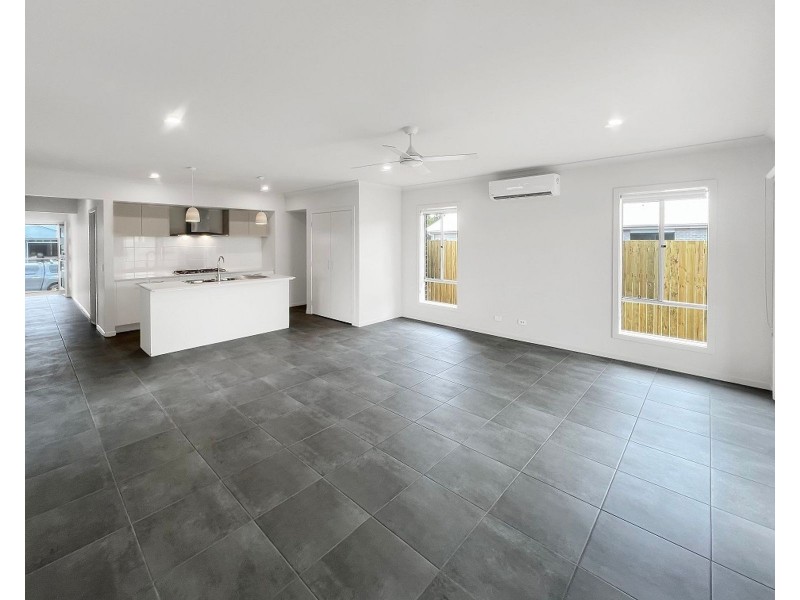 12 Waltz Street, Ripley QLD 4306