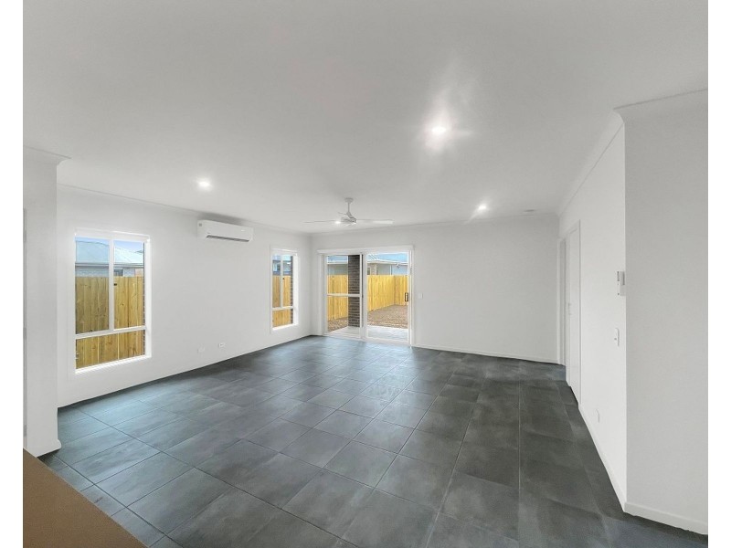 12 Waltz Street, Ripley QLD 4306