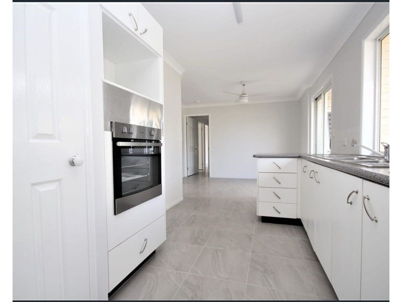 1/23 Forgan Smith Street, Collingwood Park QLD 4301