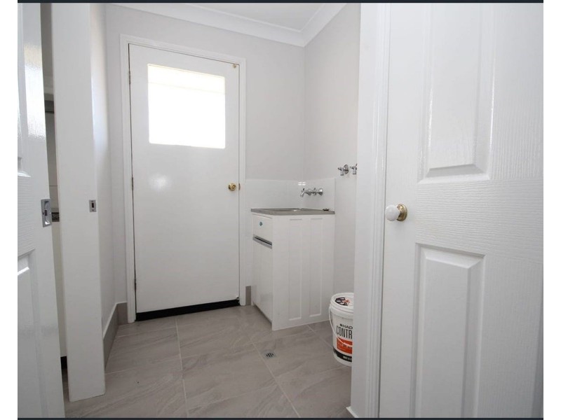 1/23 Forgan Smith Street, Collingwood Park QLD 4301