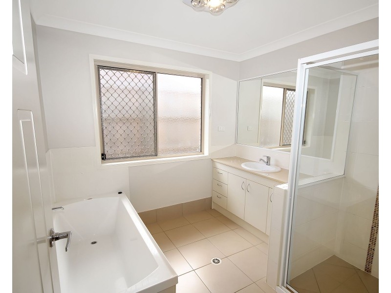 4 Renee Street, Redbank Plains QLD 4301