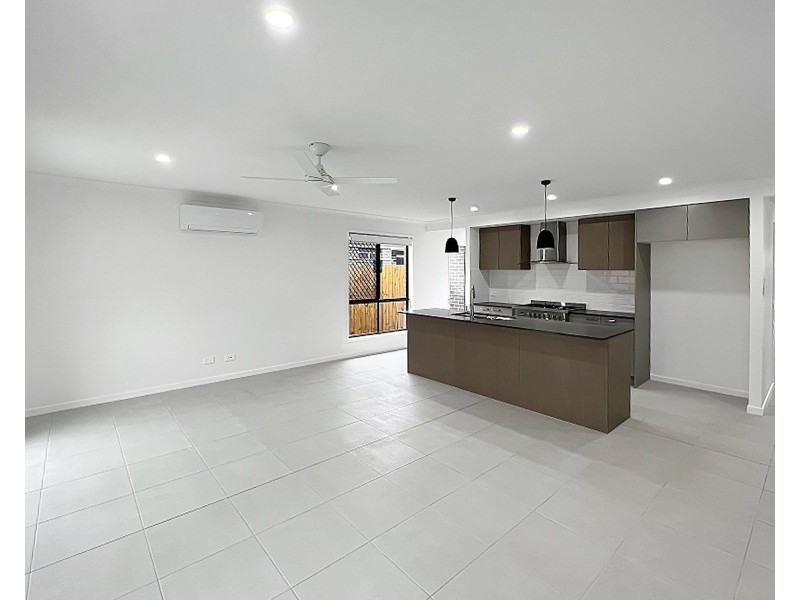 28 Macintyre Street, South Ripley QLD 4306