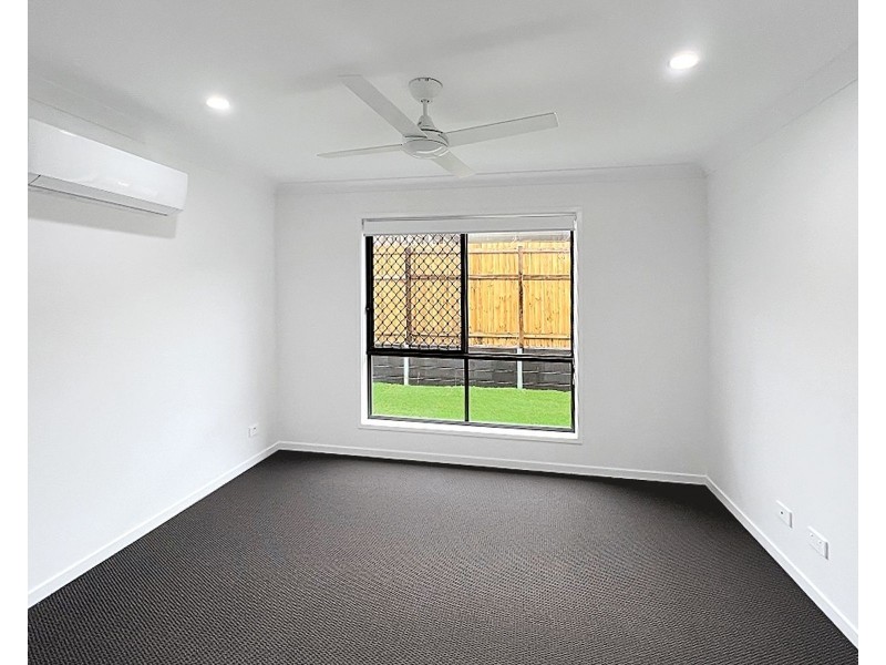 28 Macintyre Street, South Ripley QLD 4306