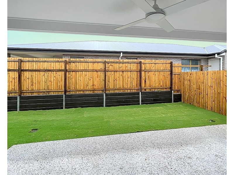 28 Macintyre Street, South Ripley QLD 4306