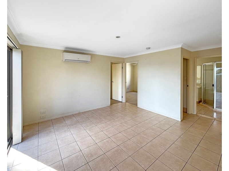 1 Eve Court, Springfield Lakes QLD 4300