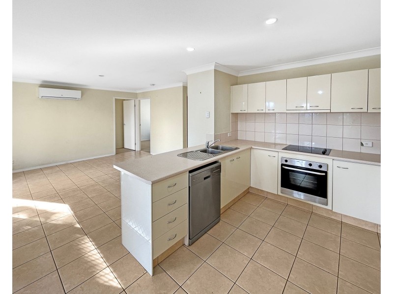 1 Eve Court, Springfield Lakes QLD 4300