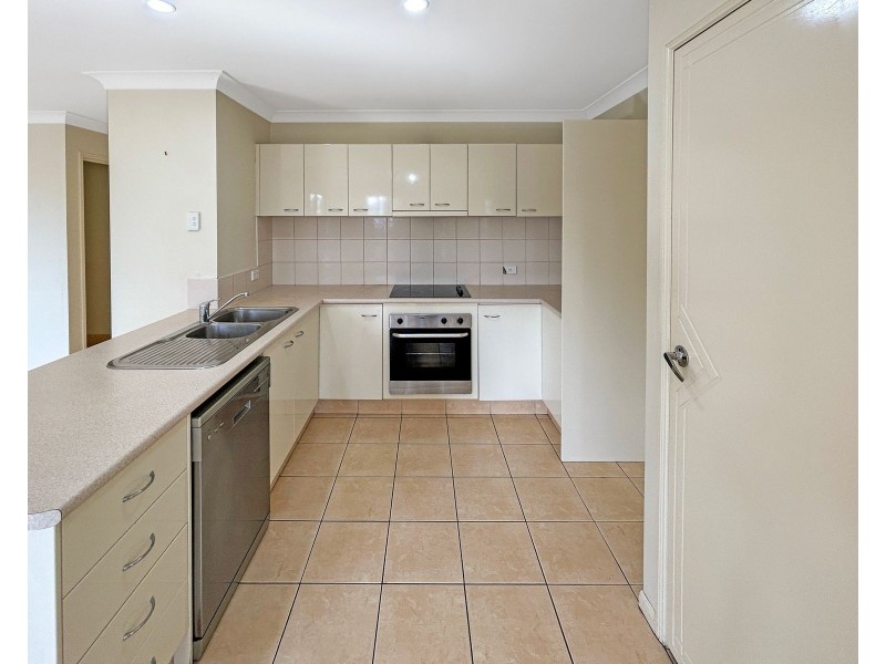 1 Eve Court, Springfield Lakes QLD 4300