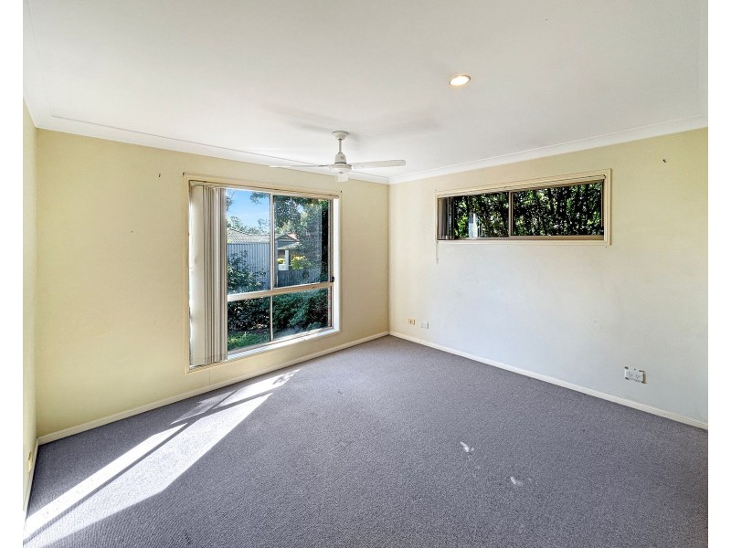 1 Eve Court, Springfield Lakes QLD 4300