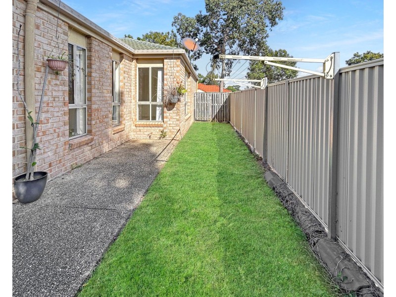 1 Eve Court, Springfield Lakes QLD 4300