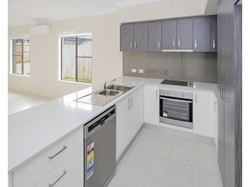 45 Cooper Way, Spring Mountain QLD 4124