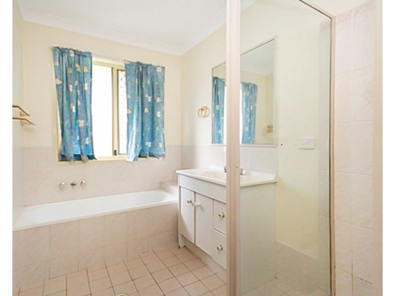 6 Gumnut Grove, Redbank Plains QLD 4301