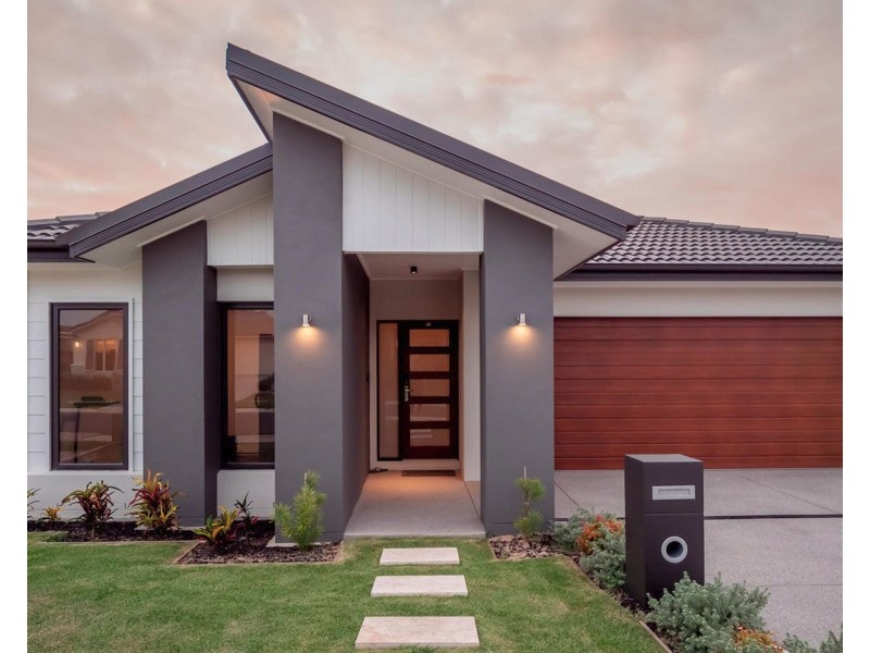 29 Blackberry Way, Ripley QLD 4306