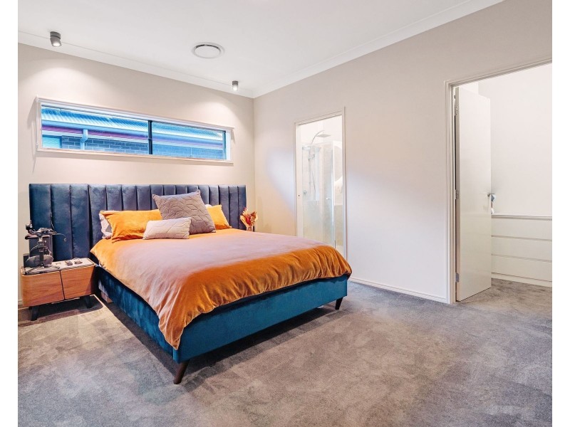 29 Blackberry Way, Ripley QLD 4306