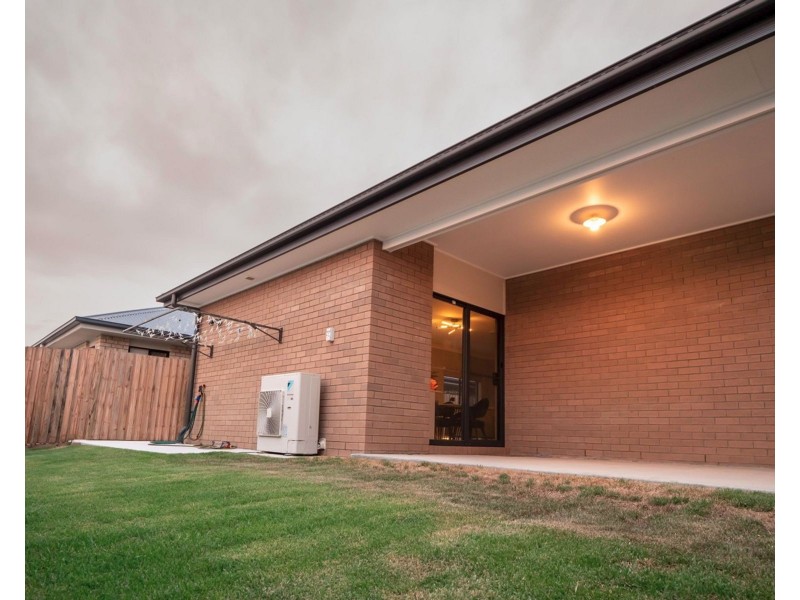 29 Blackberry Way, Ripley QLD 4306