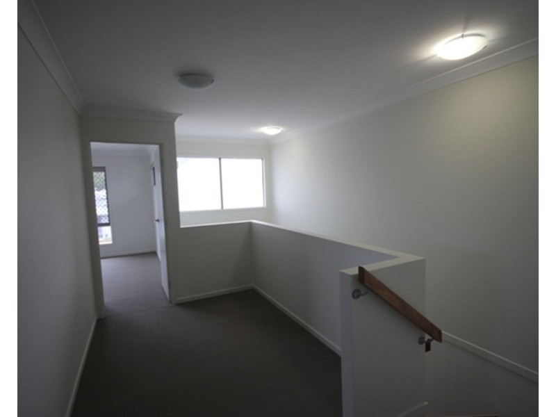 31 Woodline Drive, Spring Mountain QLD 4124