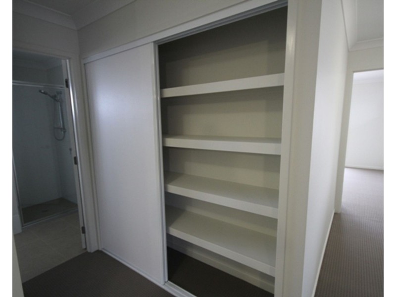 31 Woodline Drive, Spring Mountain QLD 4124