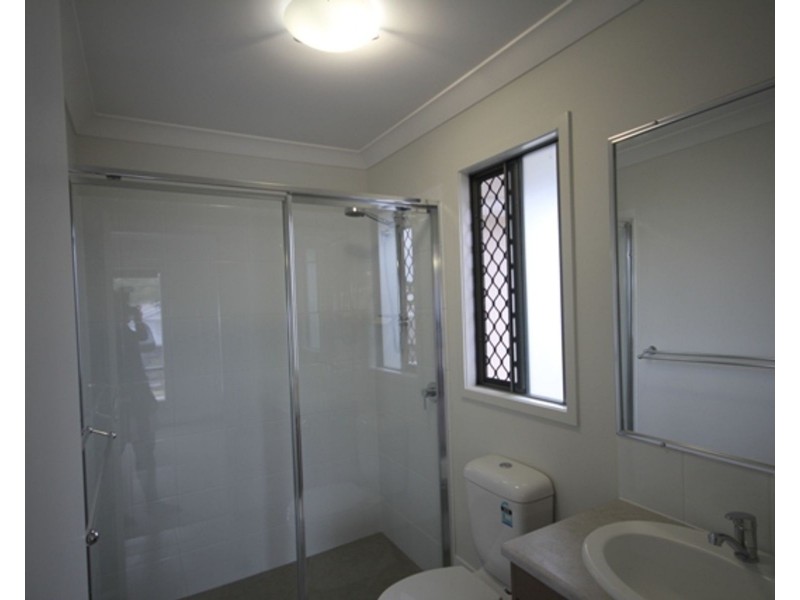 31 Woodline Drive, Spring Mountain QLD 4124