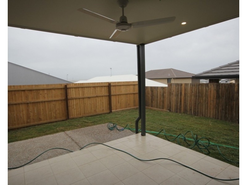 31 Woodline Drive, Spring Mountain QLD 4124