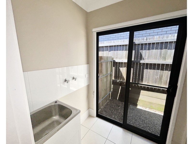 5 Hardwood Street, Spring Mountain QLD 4124