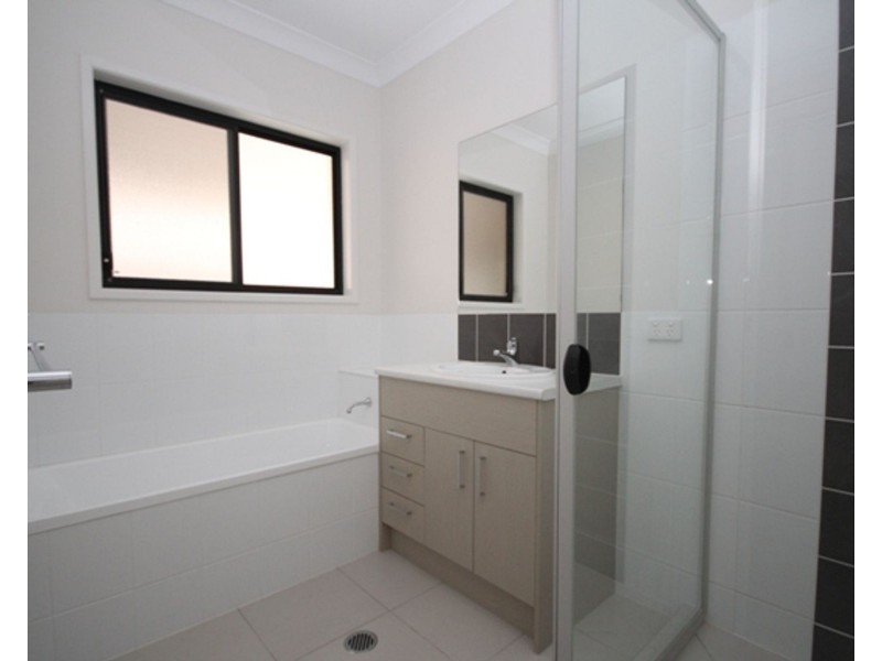 7 Bertilia St, Augustine Heights QLD 4300