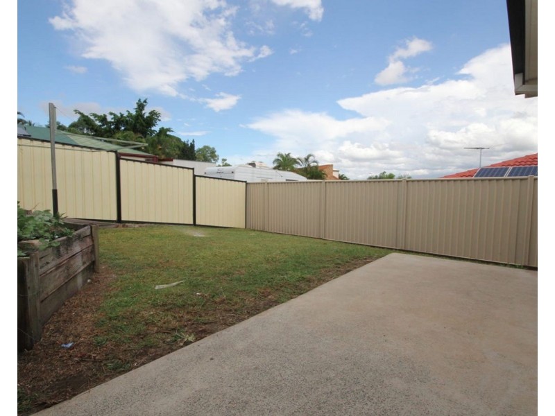 2/23 Forgan Smith Street, Collingwood Park QLD 4301