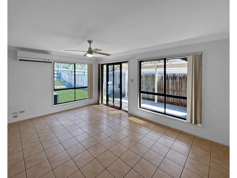 33 Harrison Crescent, Forest Lake QLD 4078