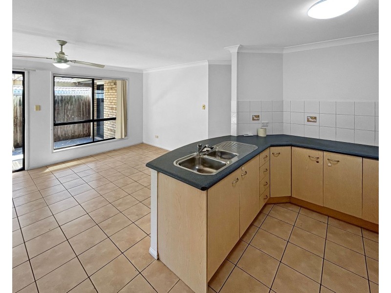 33 Harrison Crescent, Forest Lake QLD 4078