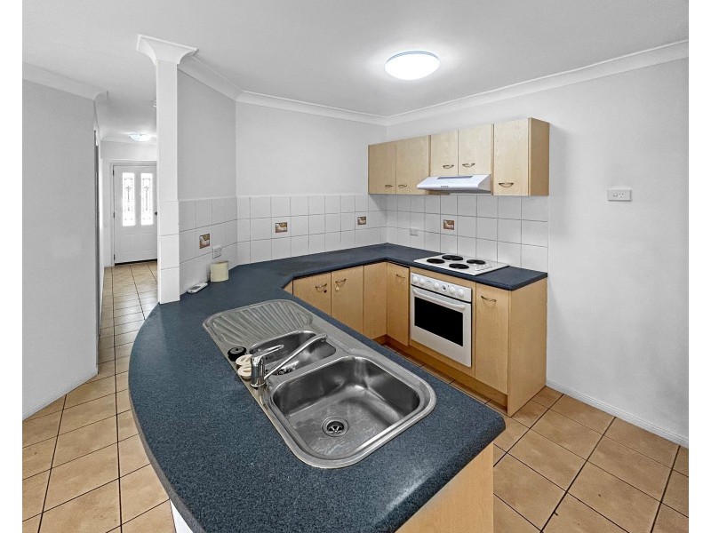 33 Harrison Crescent, Forest Lake QLD 4078