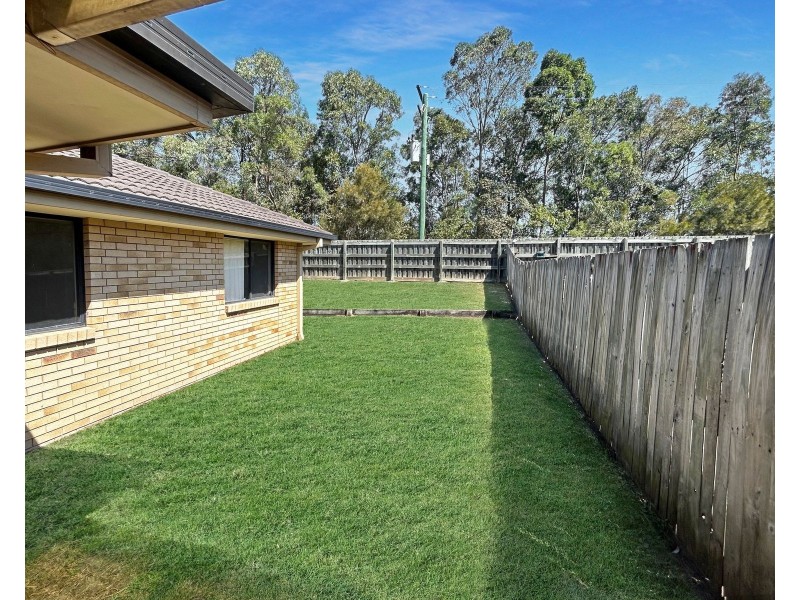 33 Harrison Crescent, Forest Lake QLD 4078