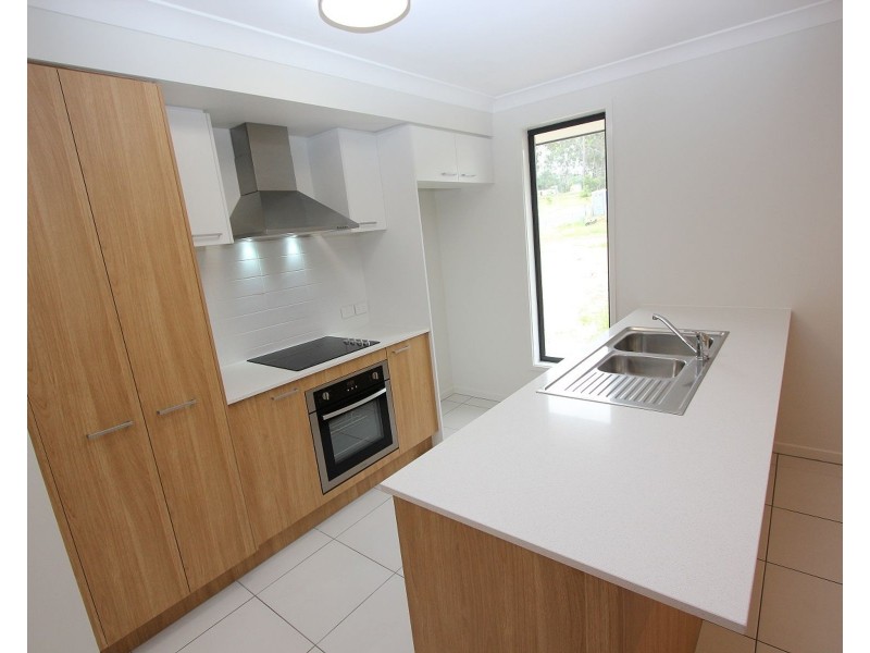 10 Magee Street, Ripley QLD 4306