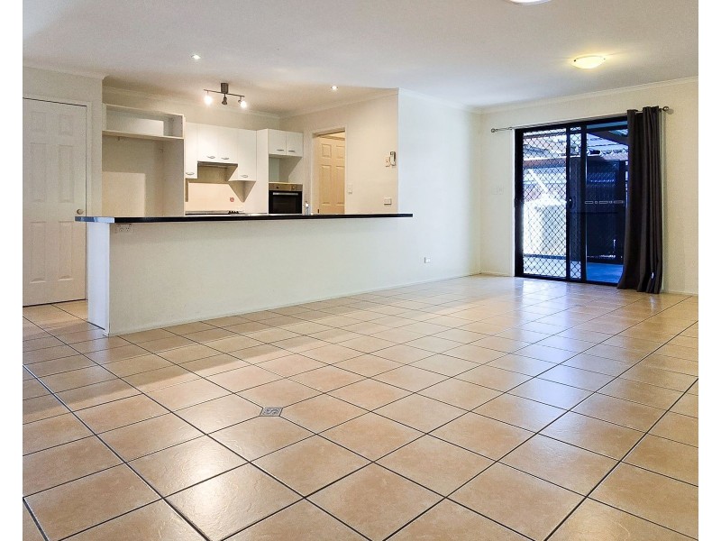 22 Mistletoe Court, Camira QLD 4300