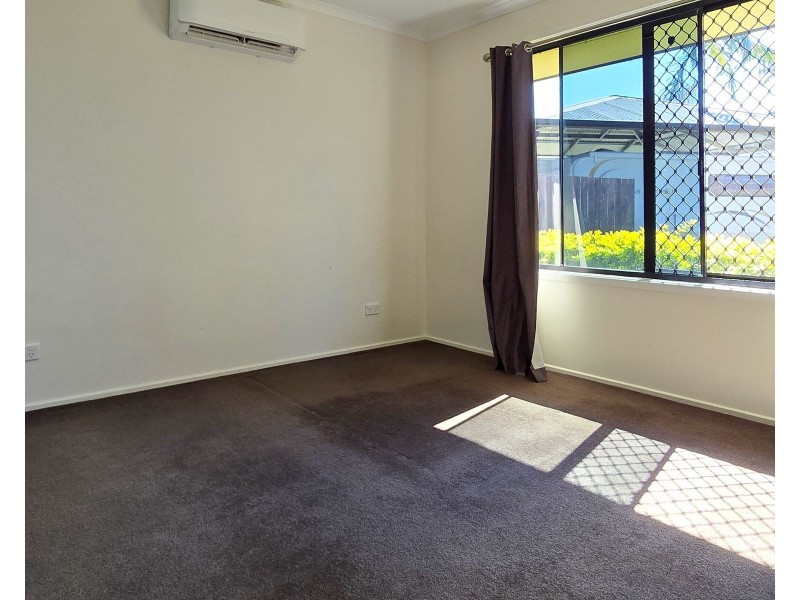 22 Mistletoe Court, Camira QLD 4300