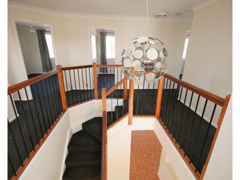 5 Neptune Street, Springfield Lakes QLD 4300