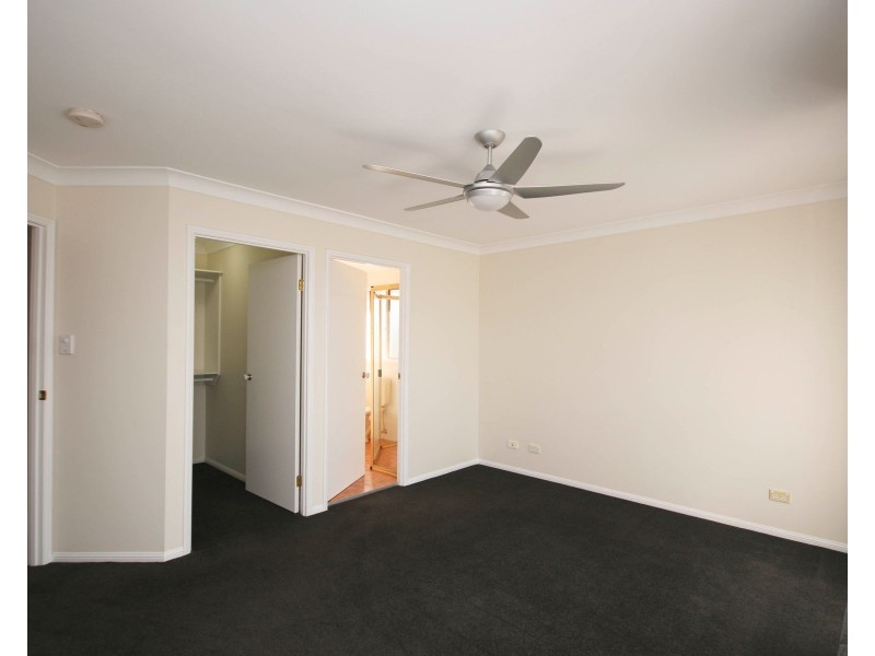 5 Neptune Street, Springfield Lakes QLD 4300