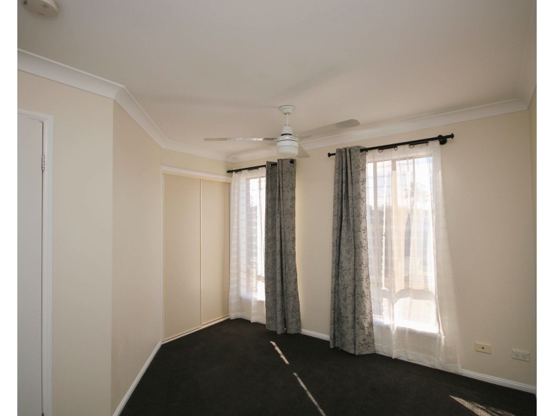 5 Neptune Street, Springfield Lakes QLD 4300