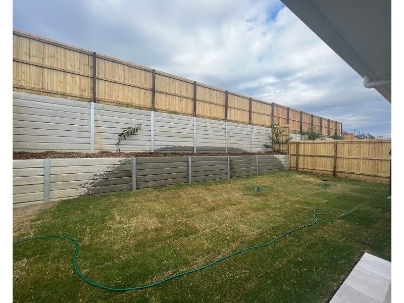 14 Palmview Street, Ripley QLD 4306