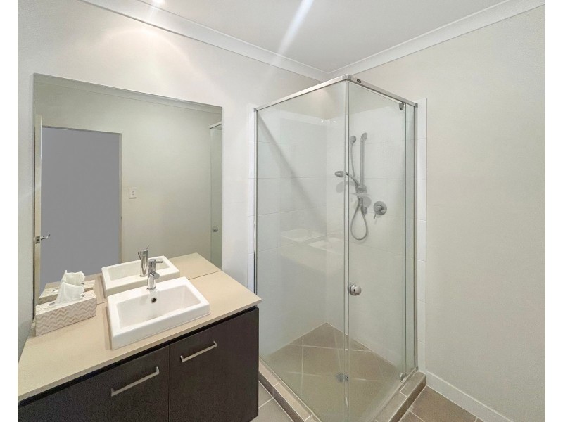 3 Alton Towers Street, Springfield Lakes QLD 4300