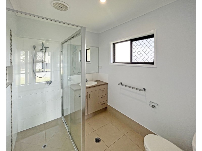 9 Kearney Street, Augustine Heights QLD 4300