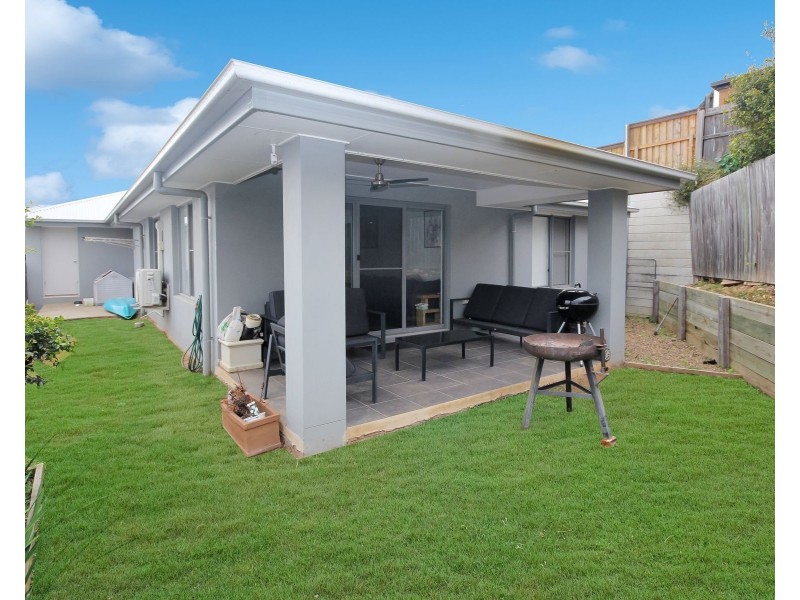 9 Sawyer Street, Spring Mountain QLD 4124