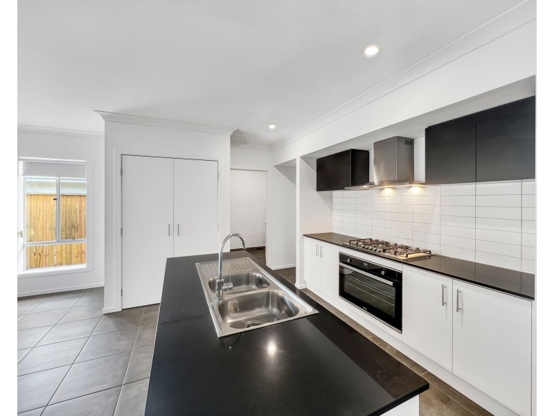 14 Beaming Road, Ripley QLD 4306