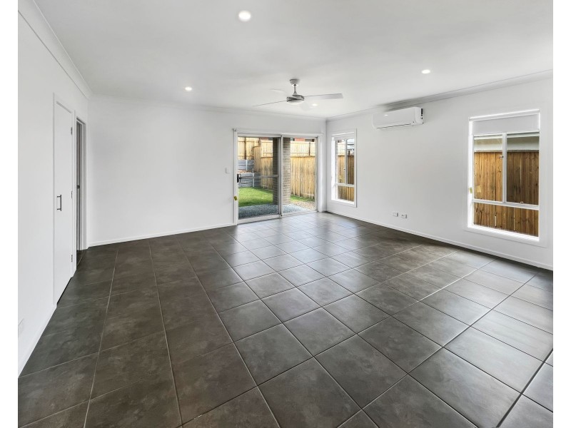 14 Beaming Road, Ripley QLD 4306