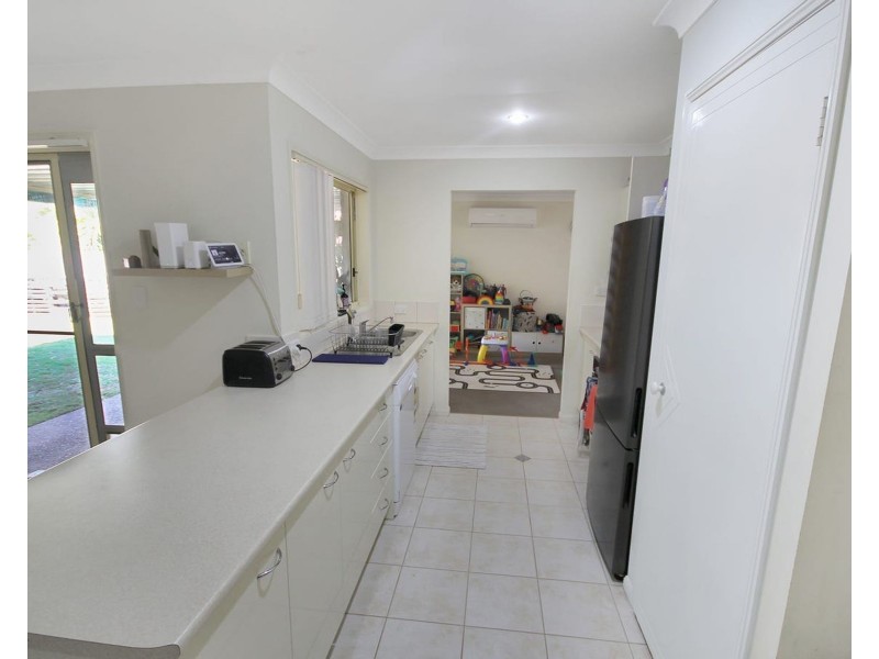 7 Scenic Crescent, Springfield QLD 4300