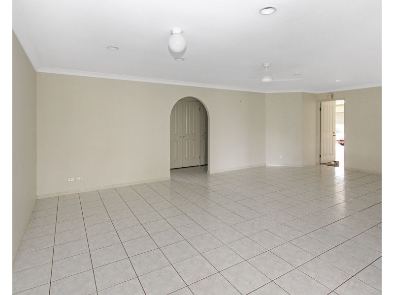 5 Brushtail Crescent, Doolandella QLD 4077