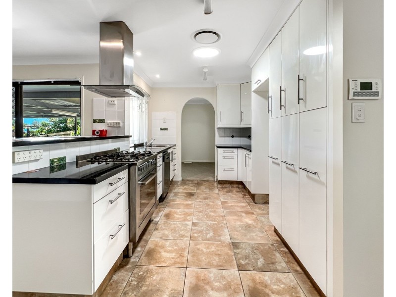 6 Cafferky Street, One Mile QLD 4305