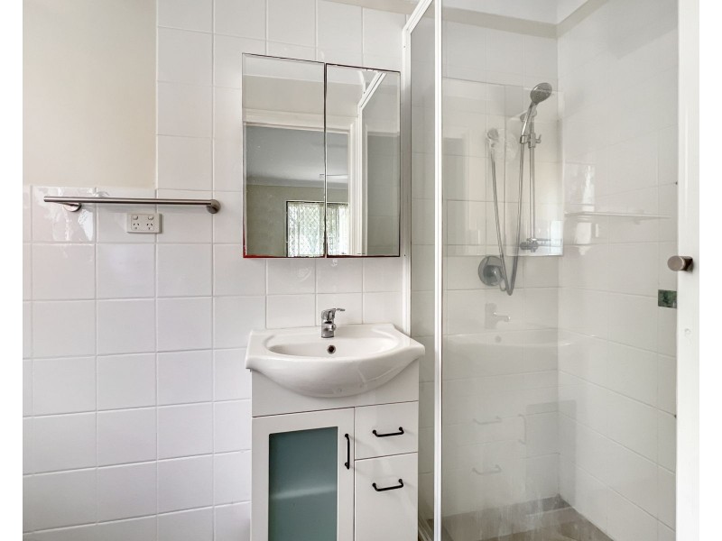 6 Cafferky Street, One Mile QLD 4305